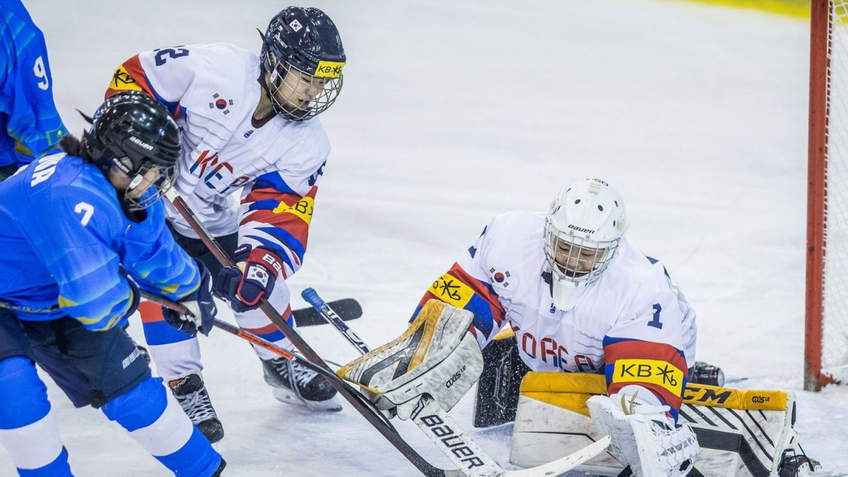 Команда Казахстана завершила выступление на женском чемпионате мира по хоккею