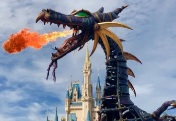 Maleficent: Dragon catches fire during Disneyland show