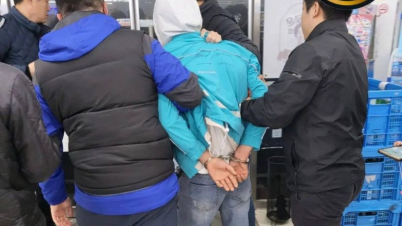  Әлеуметтік желіден 