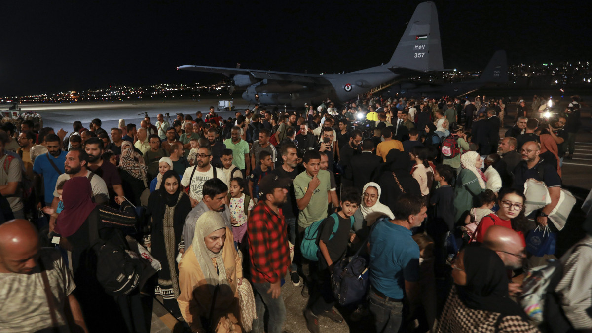  ©AP/Raad ADAYLEH 