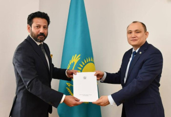 Посол Пакистана в Казахстане вручил копии верительных грамот