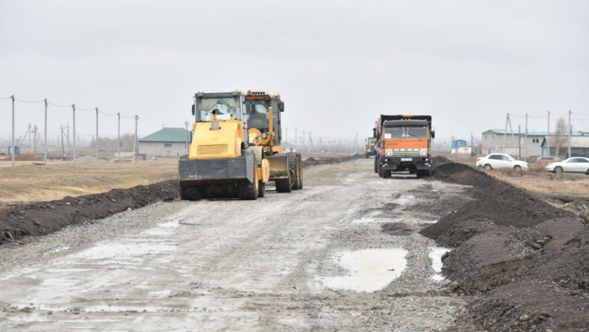 Ремонт дорог в Шортанды продолжат после улучшения погодных условий
