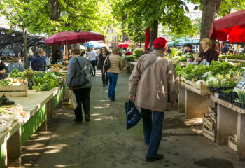 В Казахстане уменьшается количество рынков