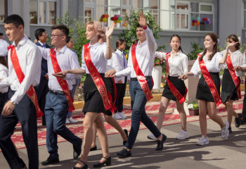 8 тысяч грантов выделили школьникам для поступления в колледжи Карагандинской области