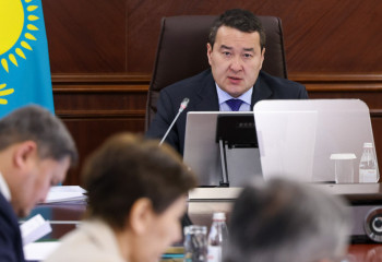 Уделять большое внимание изучению рынка труда – Алихан Смаилов