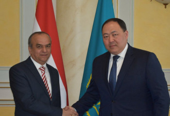 Kazakh-Tajik political consultations held in Astana