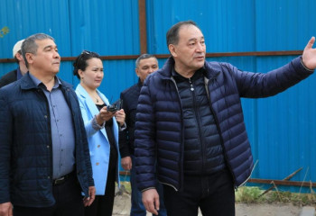 В Актобе снесут незаконные ограждения в центре города