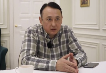 Заманбек Нұрқаділовтің ұлы Назарбаевтан қорқатынын айтты