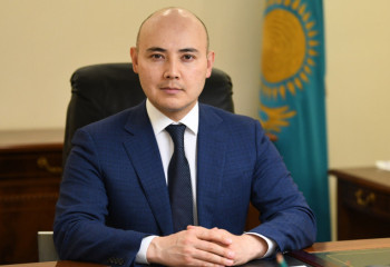 Үкіметтегі жалғыз үйленбеген министр 