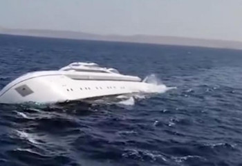 Мысырда туристер мінген катер суға кетті