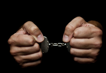 Жеке куәлік ұрлаған алаяқ қарағандылық тұрғынның атына алты несие рәсімдеген