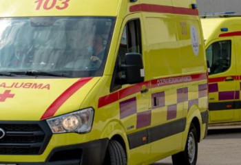 Қостанайда зейнеткер бесінші қабаттан құлап кетті