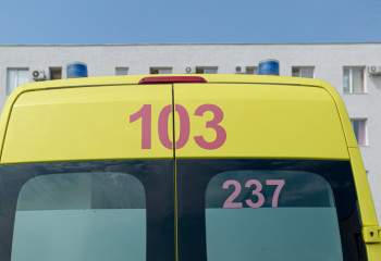 Қостанайда 85 жастағы зейнеткер 5-қабаттан құлап қаза тапты