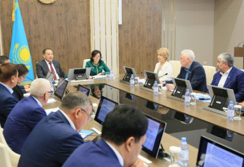 Годовой бюджет Актюбинской области уточнен на сессии маслихата