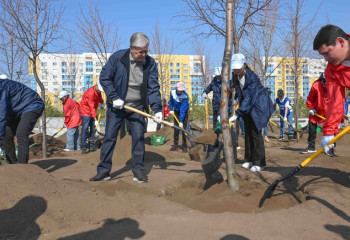 Қасым-Жомарт Тоқаев Астанада сенбілікке қатысты