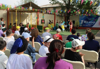 Алматыда «Сенім» орталығының ерекше балаларын құттықтады