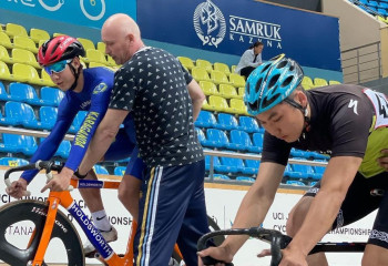 В Астане стартовал юниорский чемпионат Казахстана по велоспорту на треке