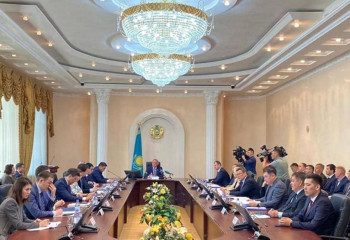 Қостанай облысының әлеуметтік-экономикалық дамуының басым мәселелері талқыланды