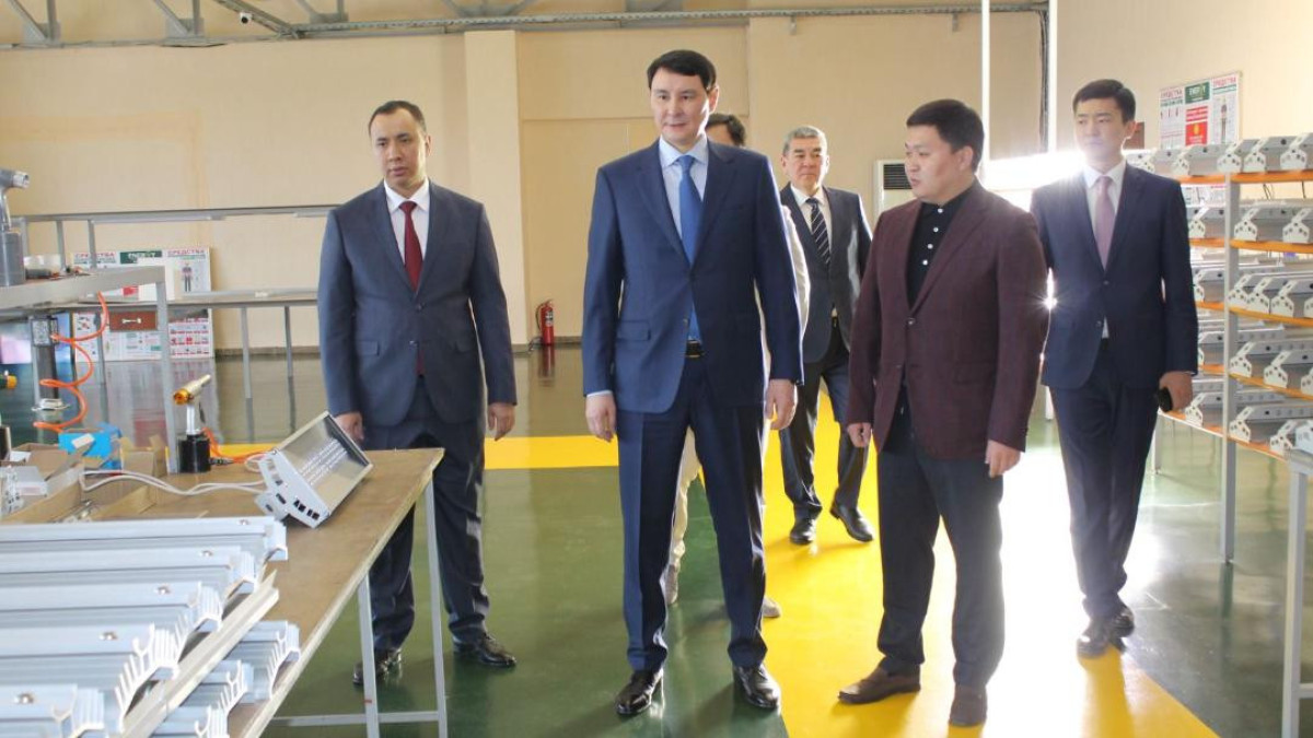 Ерулан Жамаубаев с рабочим визитом посетил Жамбылскую область