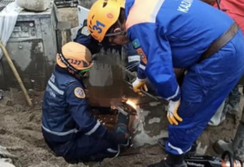 Строитель застрял ногой в бетономешалке в Алматинской области