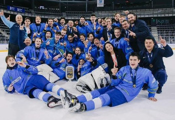 Шайбалы хоккейден Қазақстан жасөспірімдер құрамасы топ жарды