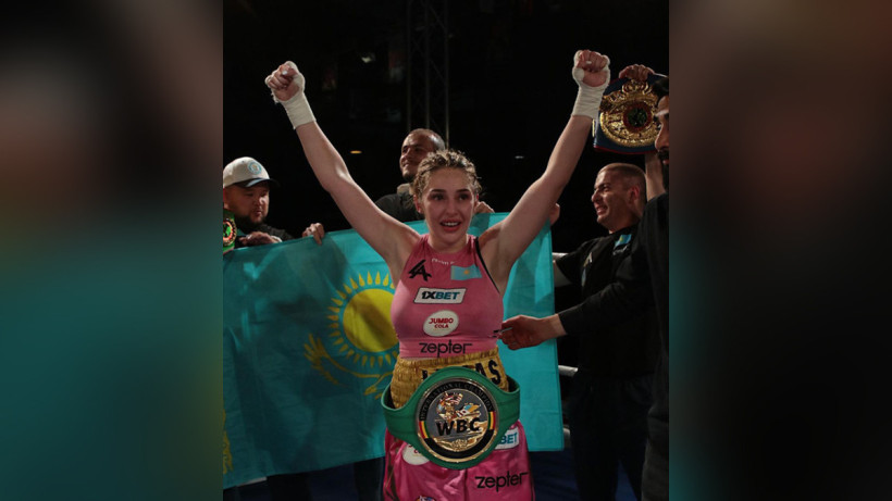  instagram.com/angelina_lukas1997 