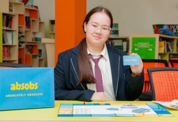 Школьница из Караганды создала настольную игру «Путь Абая»