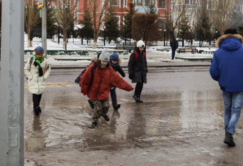 Неустойчивую погоду прогнозируют синоптики в Казахстане