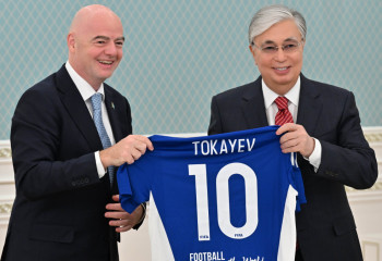 Мемлекет басшысы ФИФА президенті Джанни Инфантиноны қабылдады