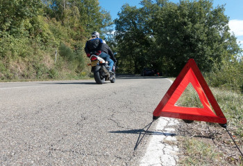 «Легковушка» столкнулась с мопедом в Жезказгане: пострадал подросток