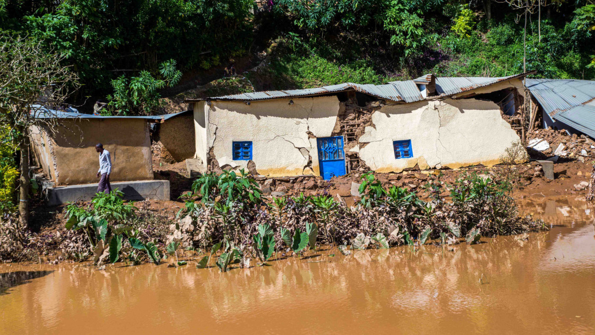 Руандада су тасқынынан 120-дан астам адам көз жұмды