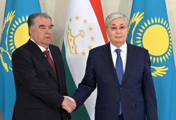 Presidents of Kazakhstan and Tajikistan hold talks in a narrow format