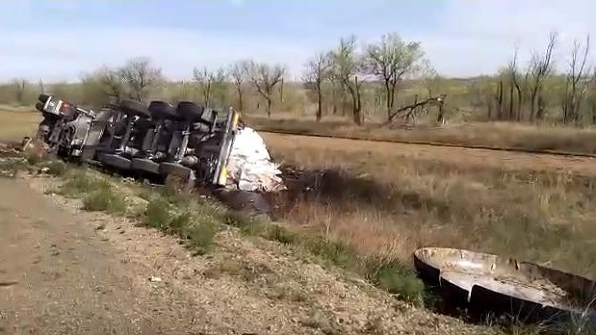 Водитель «легковушки» разбился в аварии в Актюбинской области