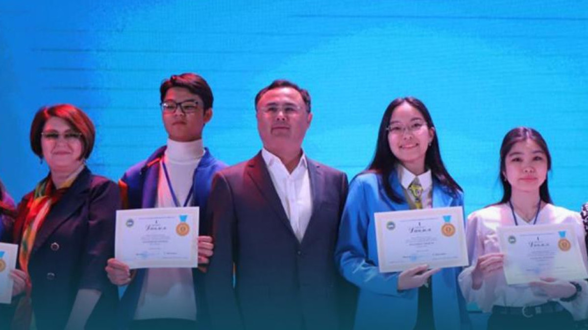 Более 80 школьников стали призерами республиканской олимпиады по казахскому языку