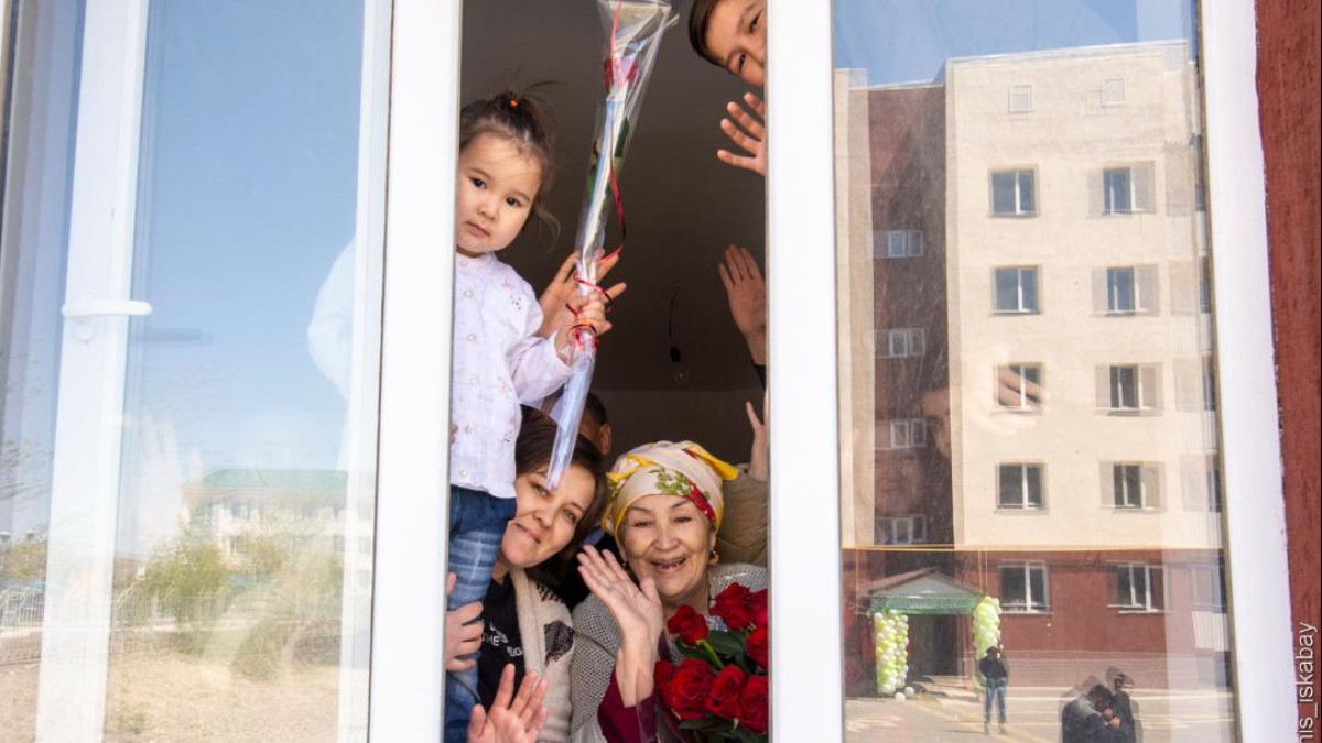 60 талдыкорганских семей справили новоселье