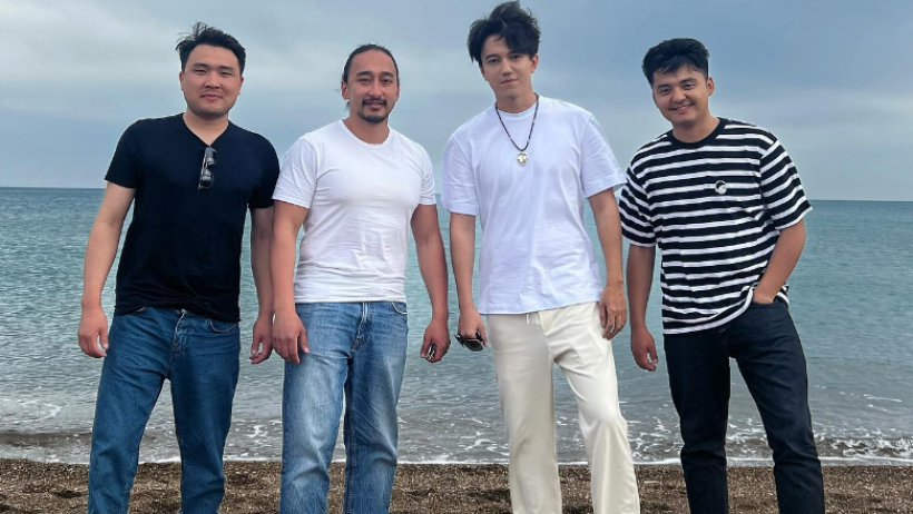  instagram.com@kudaibergenov.dimash 