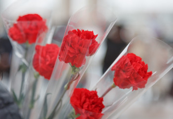 В Алматы с 7 мая начнется возложение цветов к памятникам и мемориалам