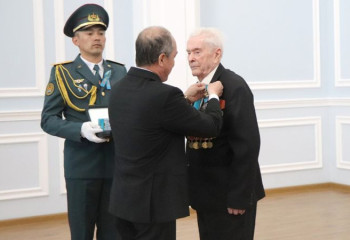 БҚО-да соғыс ардагеріне «Халық қаһарманы» атағы табысталды