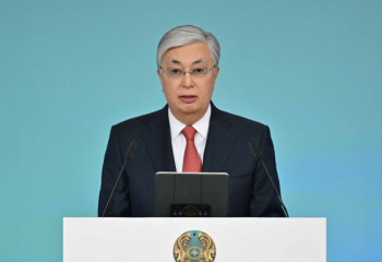 Қасым-Жомарт Тоқаев қазақстандықтарды Жеңіс күнімен құттықтады