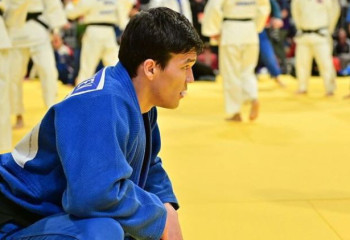 Данияр Шамшаев Дохадағы әлем чемпионатын жеңіспен бастады