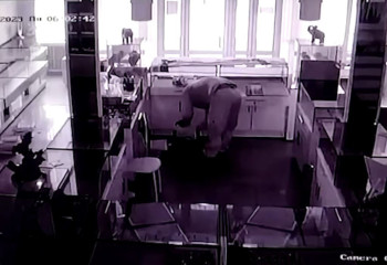 Кражу золота на 180 млн тенге из ювелирного магазина в Степногорске раскрыла полиция