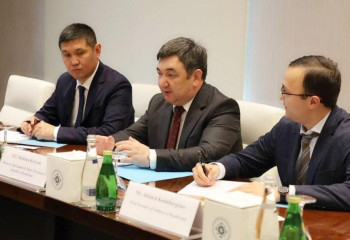 Дархан Кыдырали встретился с Генсекретарем Мусульманского совета старейшин