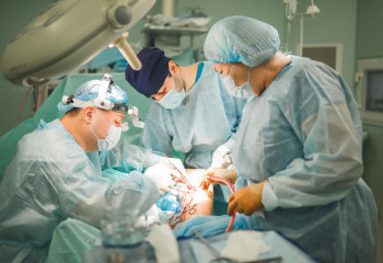 Тараз дәрігерлері қыздың асқазанынан 1 келі кесек шаш алып шықты