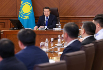 Орта бизнес бәсекеге қабілетті өнім шығаратын өңдеуші сектордың қозғаушы күшіне айналуы тиіс – Смайылов