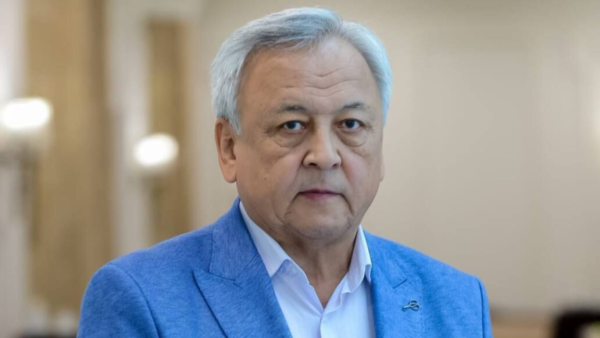  Мереке Құлкенов 