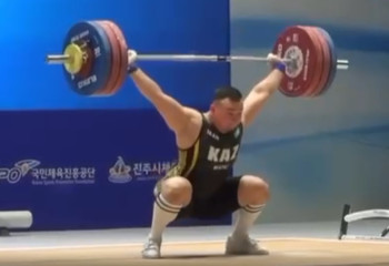 Нургиса Адилетулы стал чемпионом Азии по тяжелой атлетике