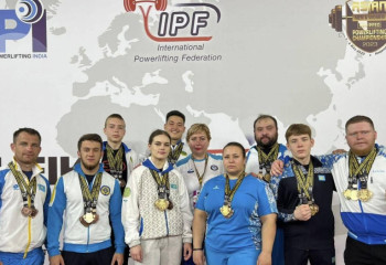 25 медалей чемпионата Азии у карагандинских пауэрлифтеров