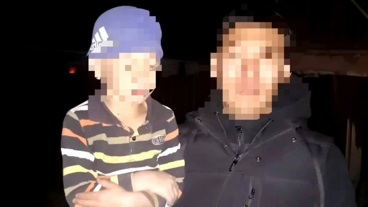Шестилетнего мальчика в заброшенном доме нашли полицейские области Абай