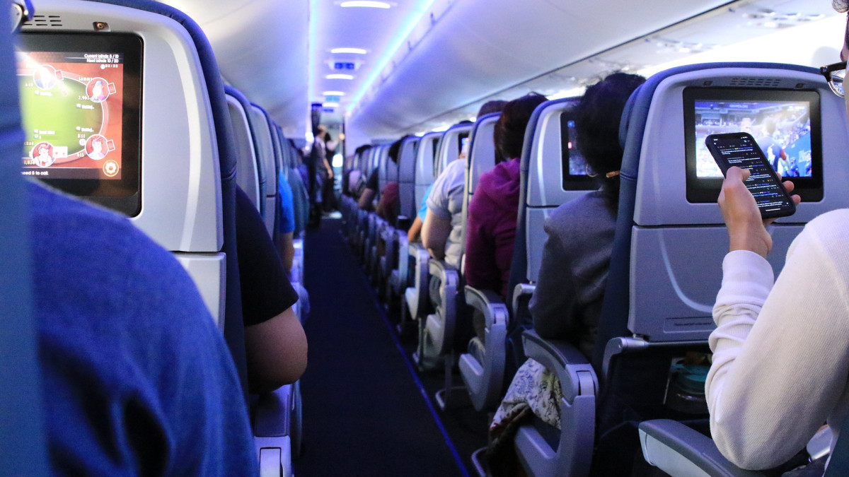 220 пассажиров не могут вылететь из Дубая в Алматы