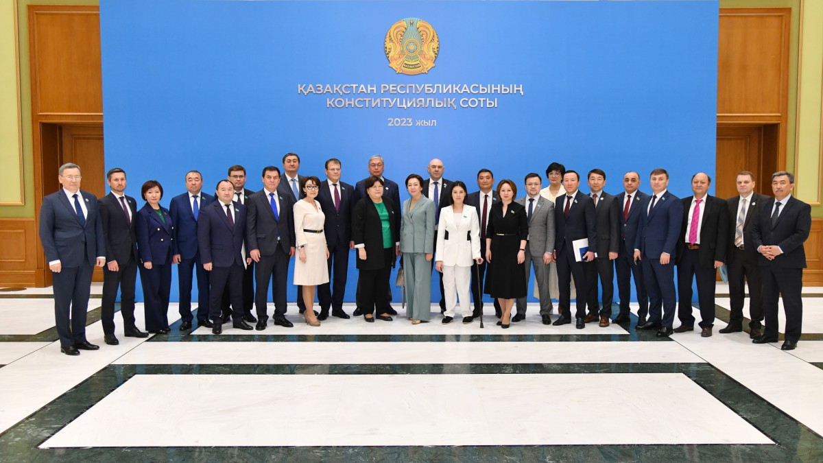  senate.parlam.kz 